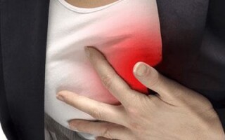 Из-за чего возникает жжение в груди при ВСД?